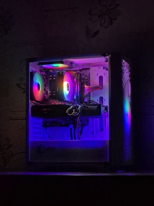 Комп'ютер на I3 12 100 + RX 5700 XT + SSD 1 TB