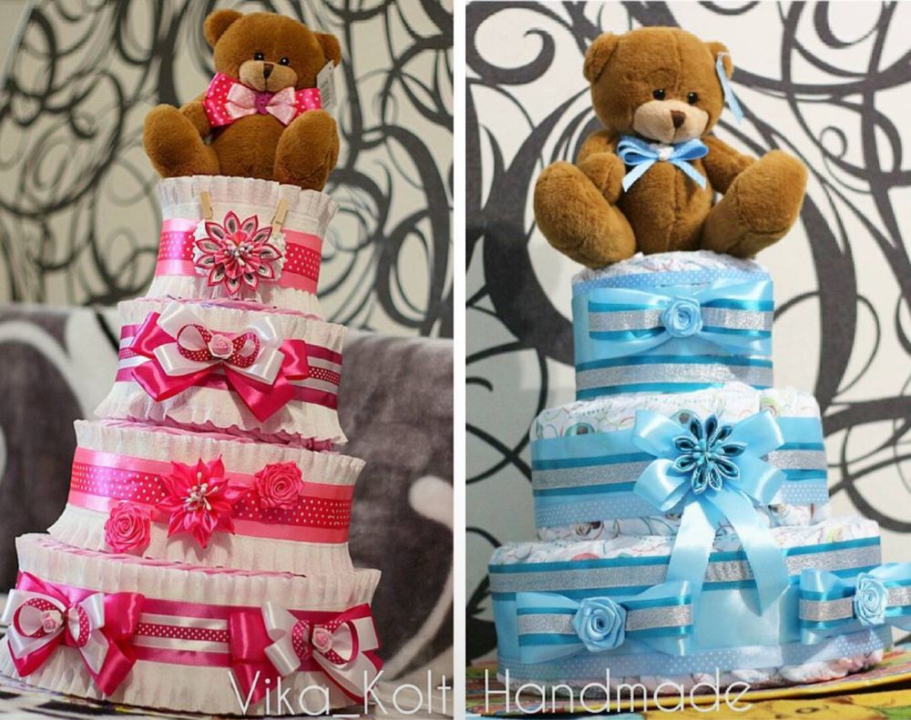 Duży Tort w kształcie wózka  z pieluch pampersow