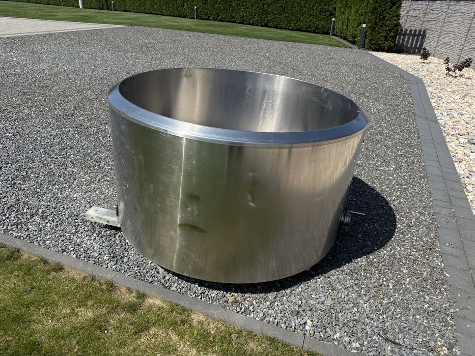 Zbiornik nierdzewny Alfa Laval 800 l ocieplony