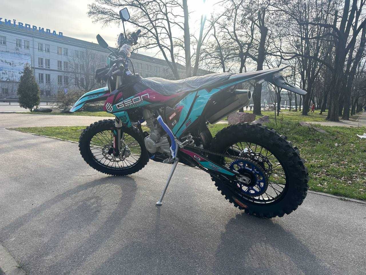 Мотоцикл GEON DAKAR GNX 300NB Carb (21/18) МКПП 6