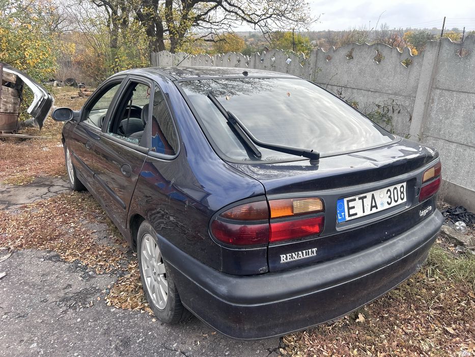 Продам рено лагуна 2002 год