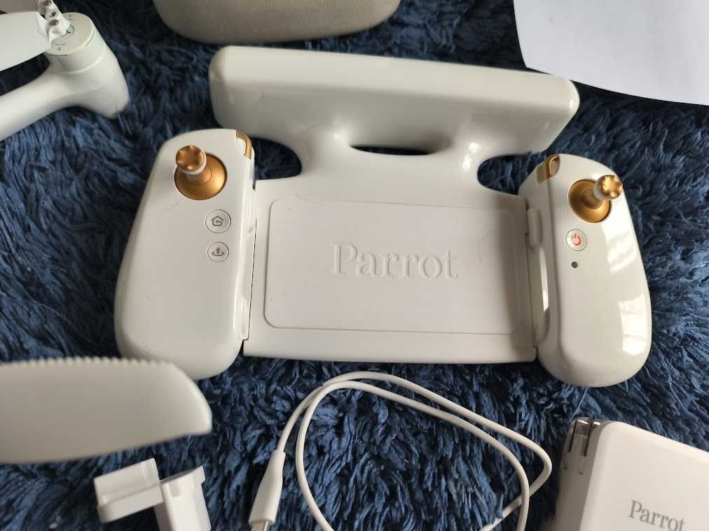 Dron Parrot Anafii Ai 4G-sztuczna int.łaczność przy użyciu GSM zamiana