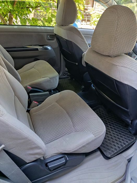 Mitsubishi Grandis 2004 автомат газ бензин