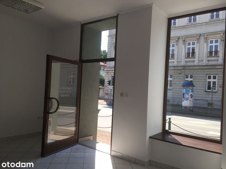 Wynajmę lokal usługowy 30 m² w centrum, Wadowice