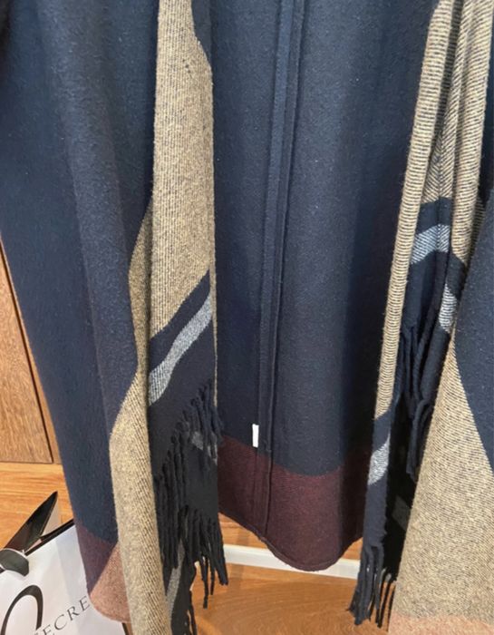 Poncho azul marinho, bershka, tamanhoM