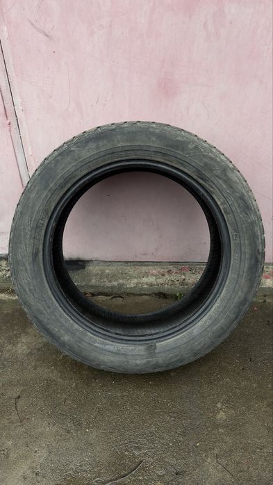 Зимова шина nokian 235/55 R19