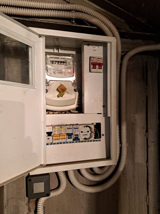 Продам гараж на Черной горе