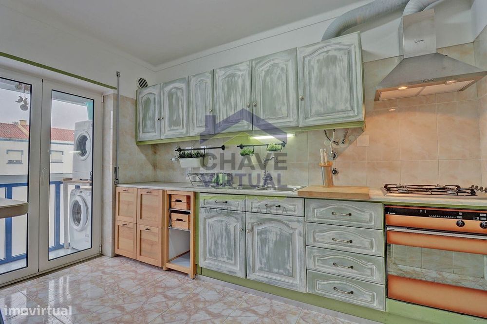 Apartamento T2 Duplex - Centro Bombarral