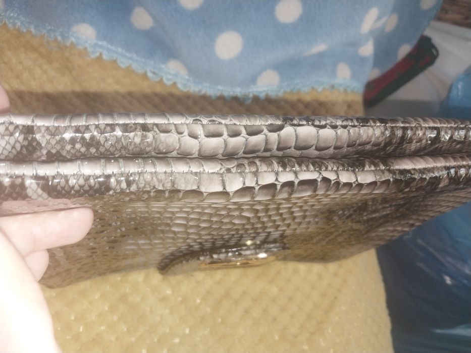 Продам кросбоді  сумку МК з зміїнним принтом