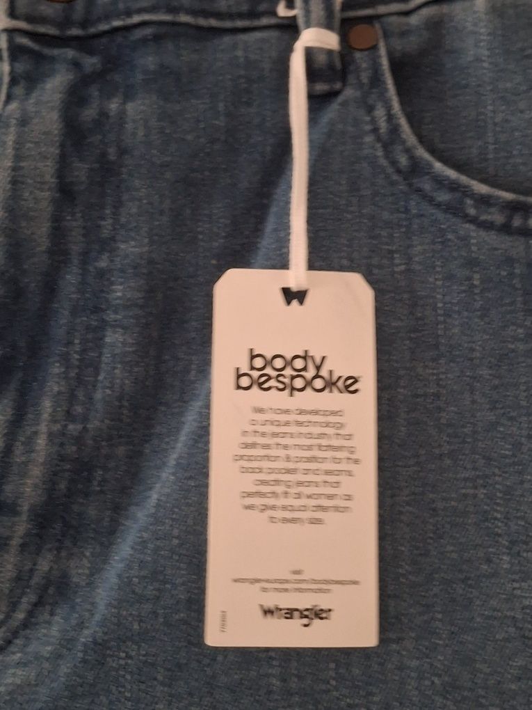 Джинсы женские новые Wrangler W31L44