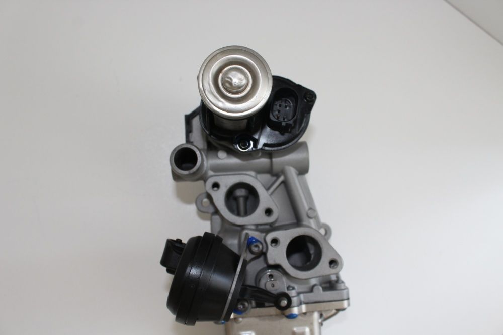 Клапан ЕГР EGR vw audi skoda1.6tdi 2.0tdi 03L131512DQ 3