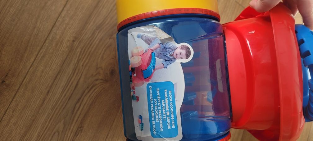 Wózek zbierający klocki. Mega Bloks.Pchacz..