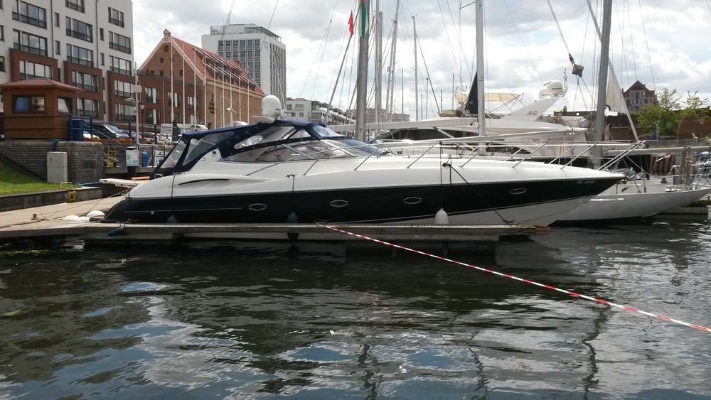 Jacht motorowy Sunseeker Camarque 44