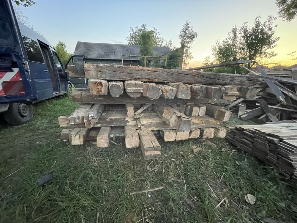 Opał z rozbiórki chaty z bala