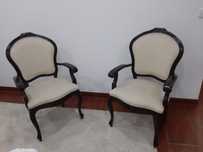 2 cadeirãos  antigos