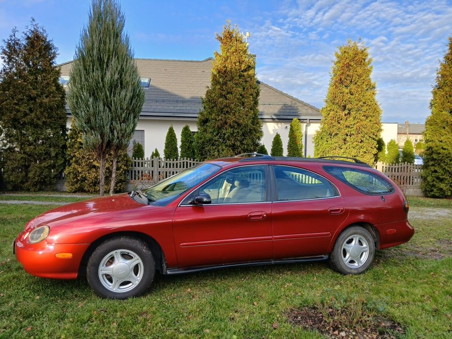 Amerykanski samochod na sprzedaż