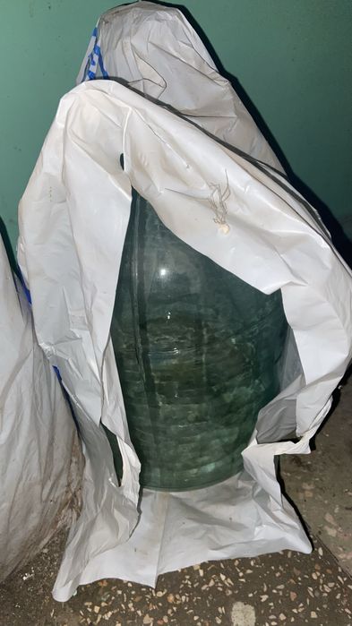 СтаріСкляні бутилі