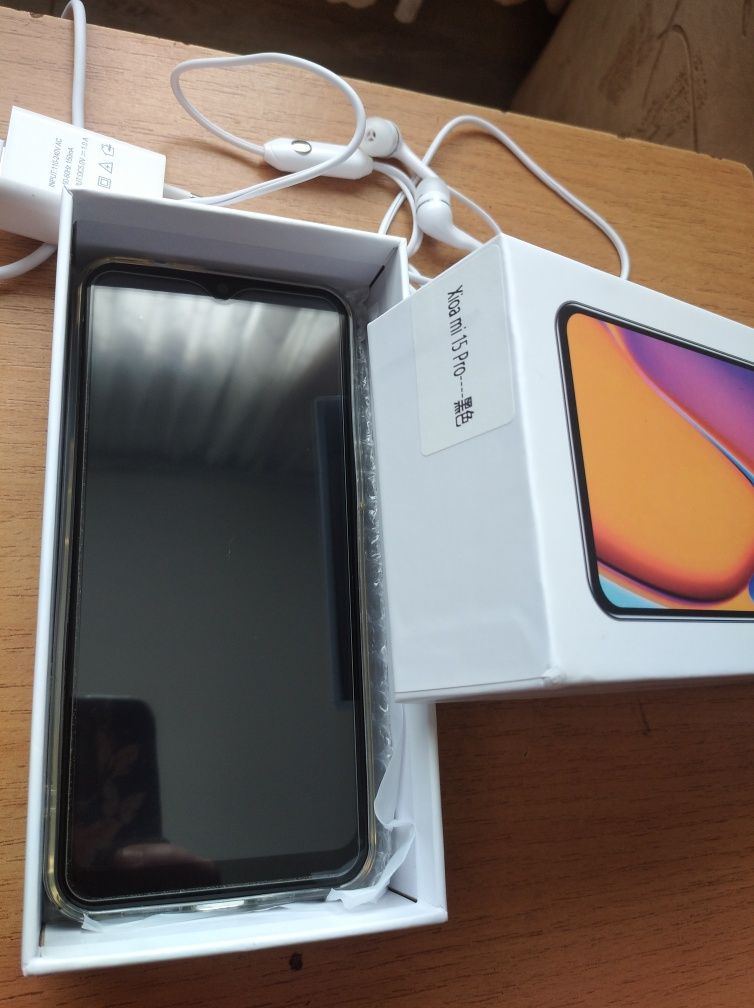 Телефон Xioami 15 Pro
