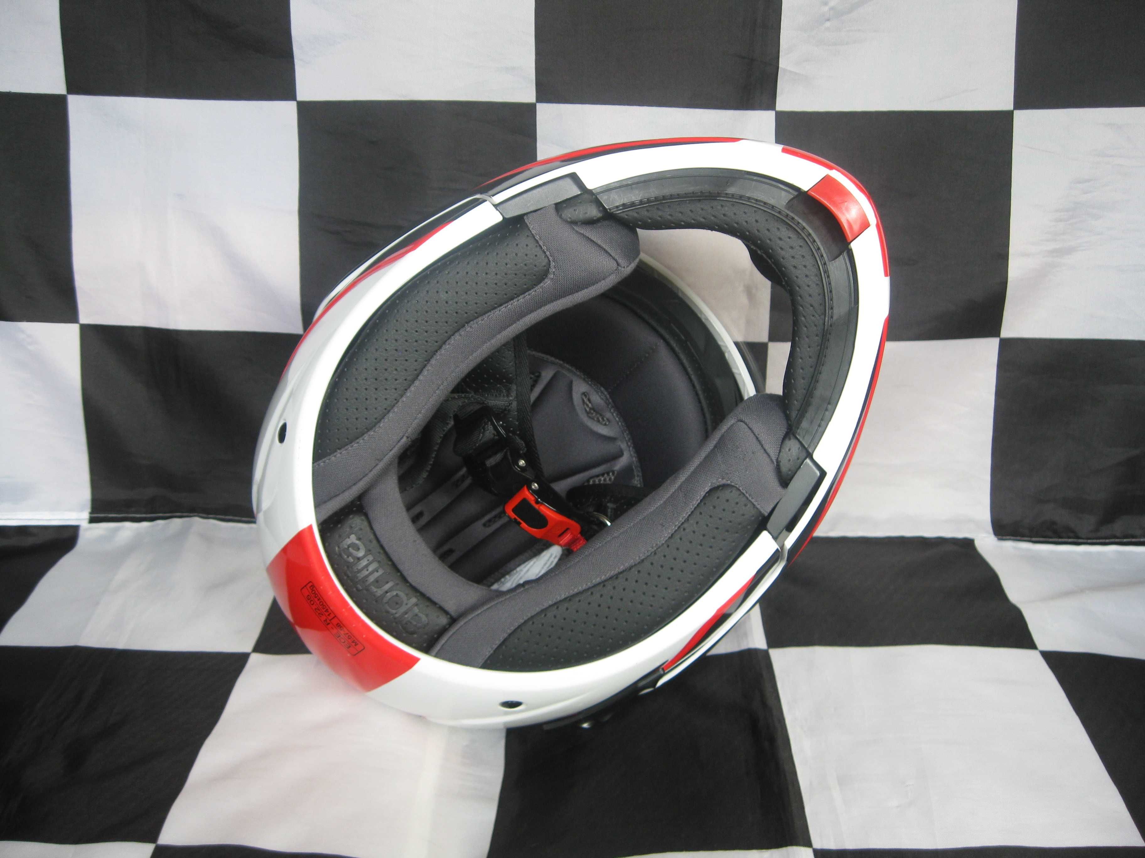 Kask szczękowy APRILIA rozm.M 57-58cm