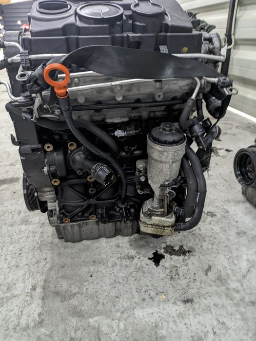 Мотор двигун двигатель BLS BRR 1.9 TDI для VW Golf 5 Skoda Octavia