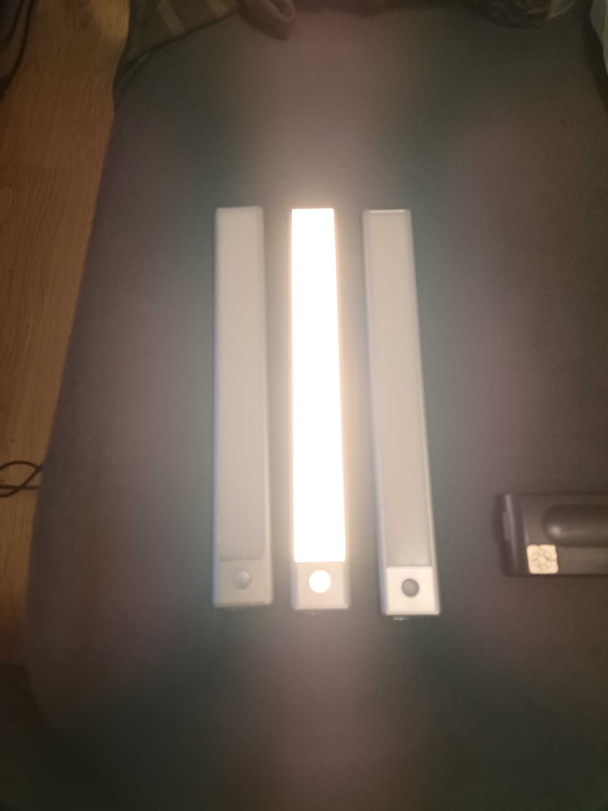 Lampa czujnik ruchu magnes LED listwa oświetlenie 30cm akumulator USB
