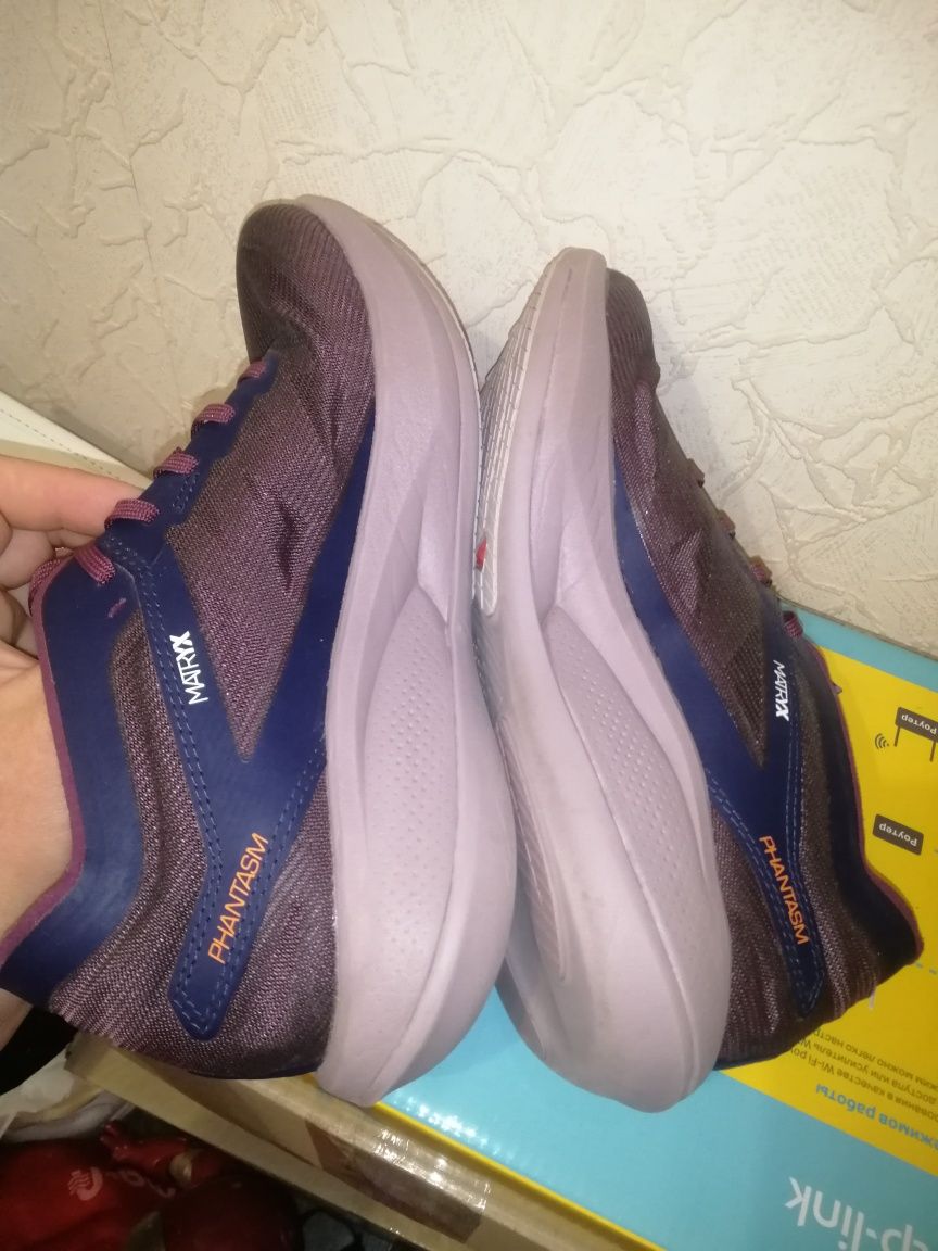 Женские кроссовки для бега Salomon Phantasm. 38р. 24.5см. Оригинал.