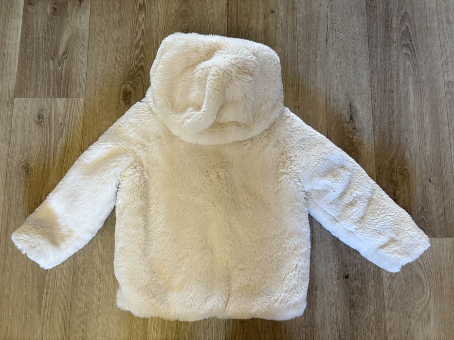 Продам шубку теплую на девочку