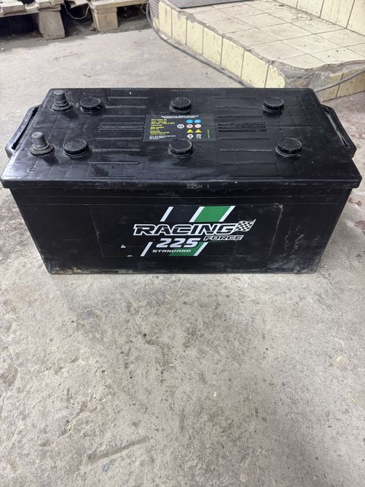 Продам Аккумулятор 225 v12