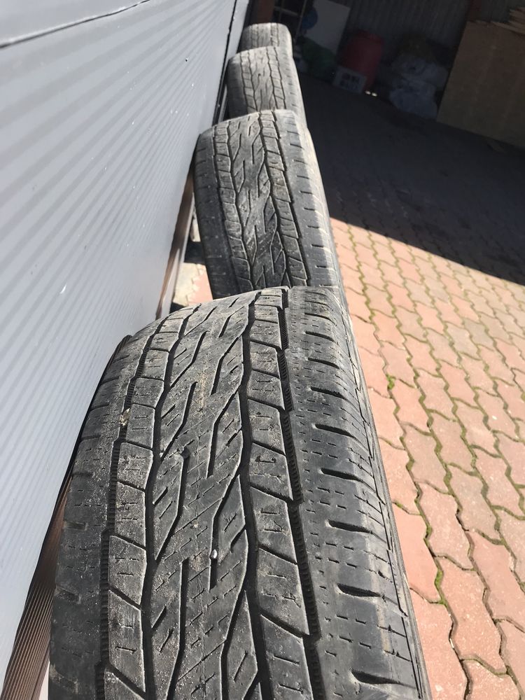 Opony continental 235/70 r16