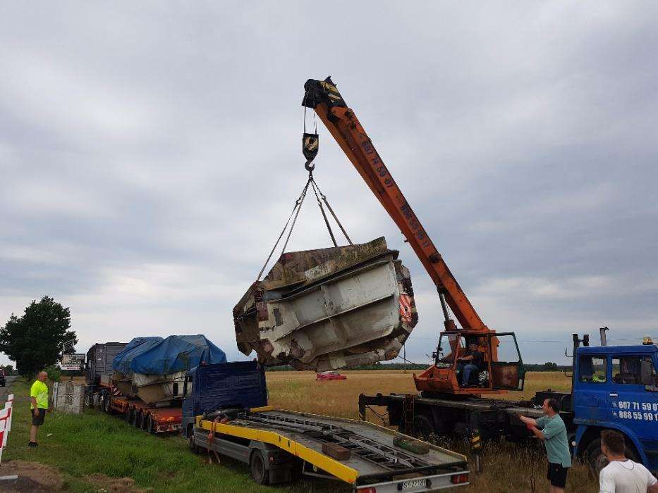 formy jachtów jachtu ROMMEL YACHT Laminat