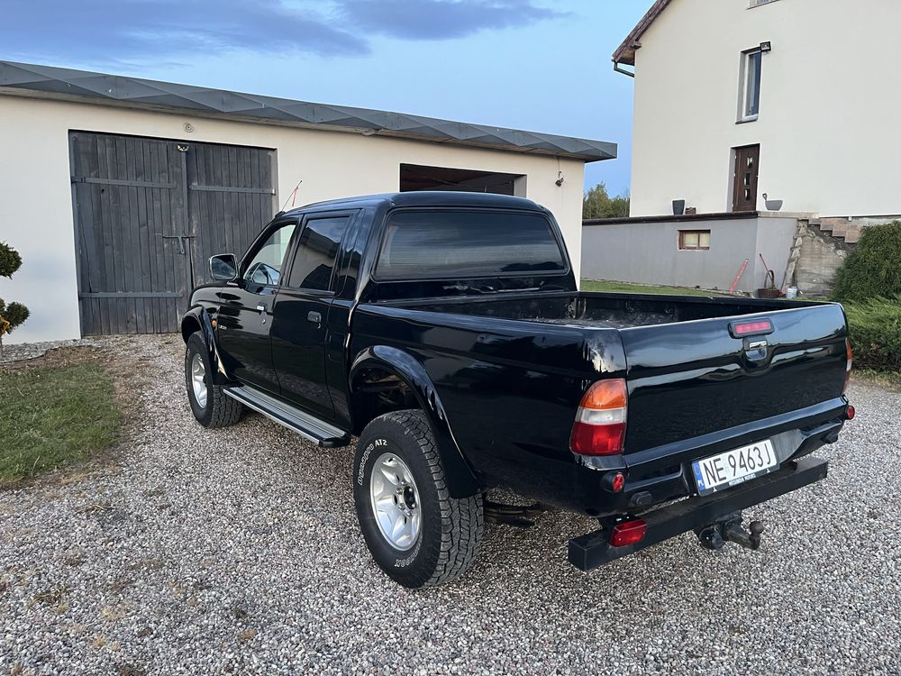 Mitsubishi l200