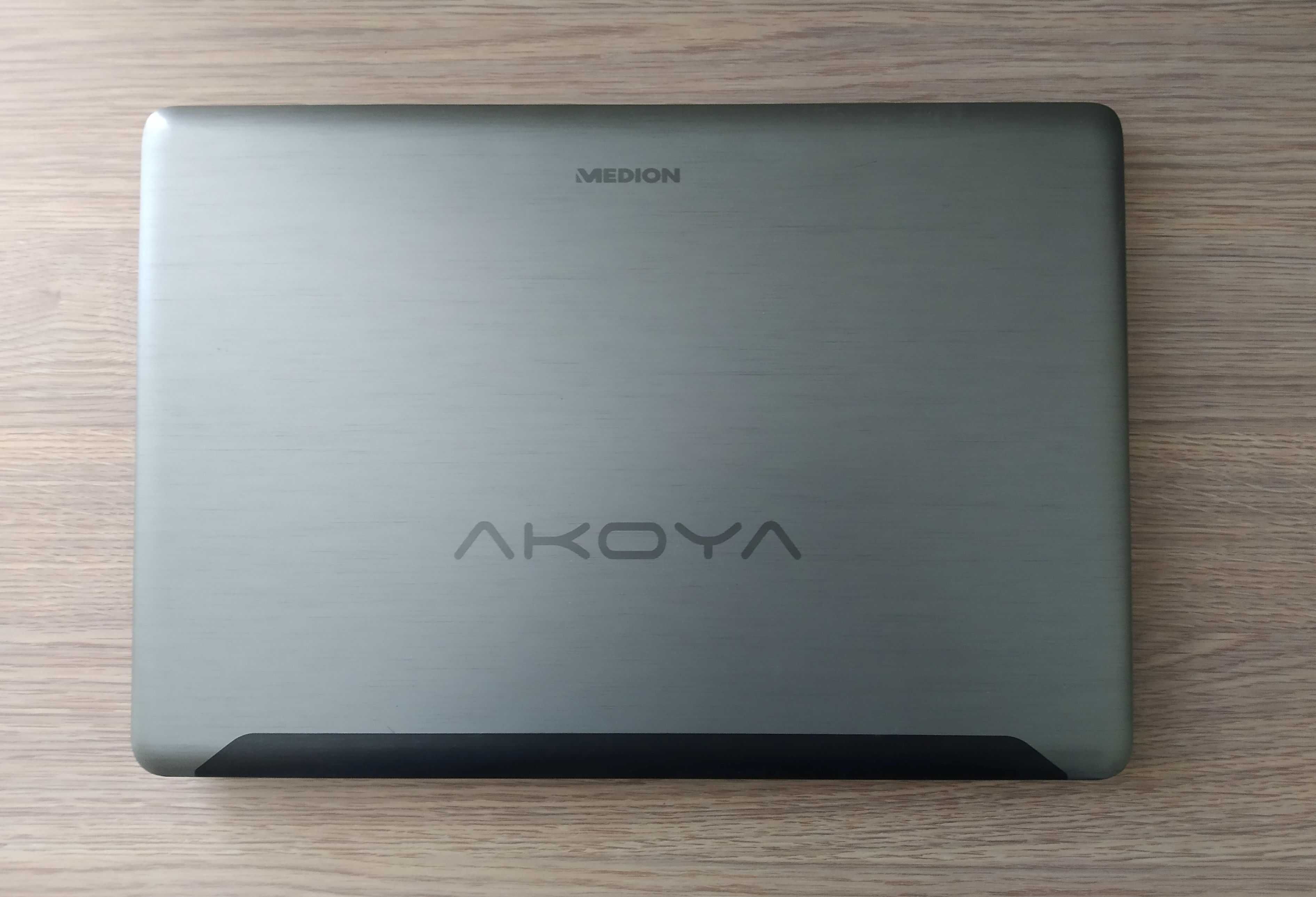 Ноутбук Medion Akoya E6232  15,6" /Core i3-3110M/4 GB RAM/500 GB HDD