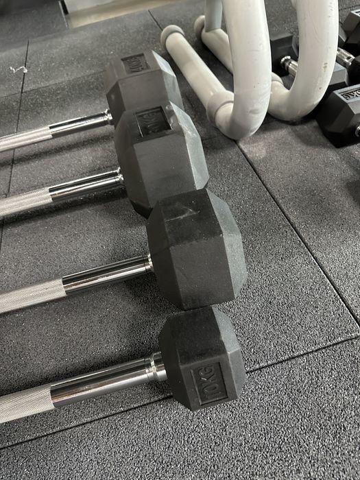 Гантели гексагональные , гантельная горка , гантельный ряд комплект