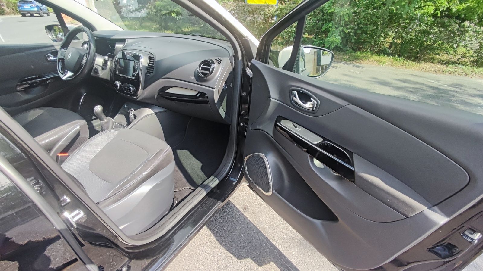Piękny Captur 1.5DCi Navi Kamera Czarno-Beżowy