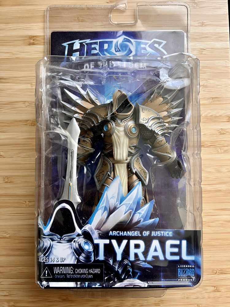 Archangel of Justice Tyrael - Diablo - Action Figure