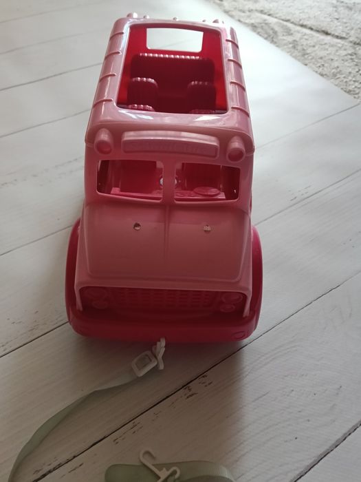 Автобус іграшка з шнурівкою