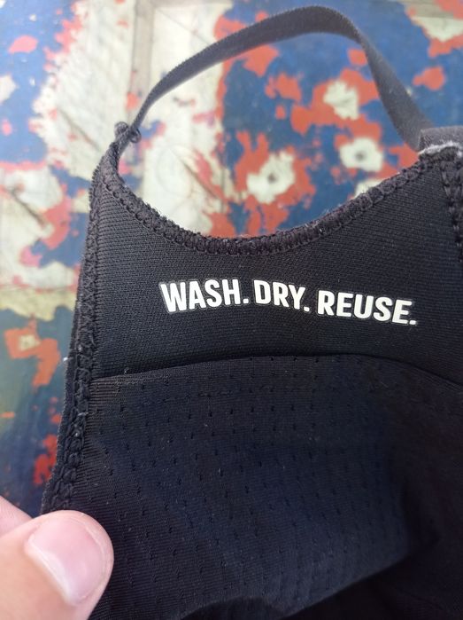 Маска адидас чорная