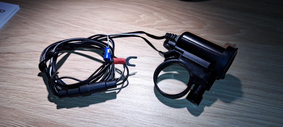 Ĺadowarka do telefonu 2 x usb A do motocykla