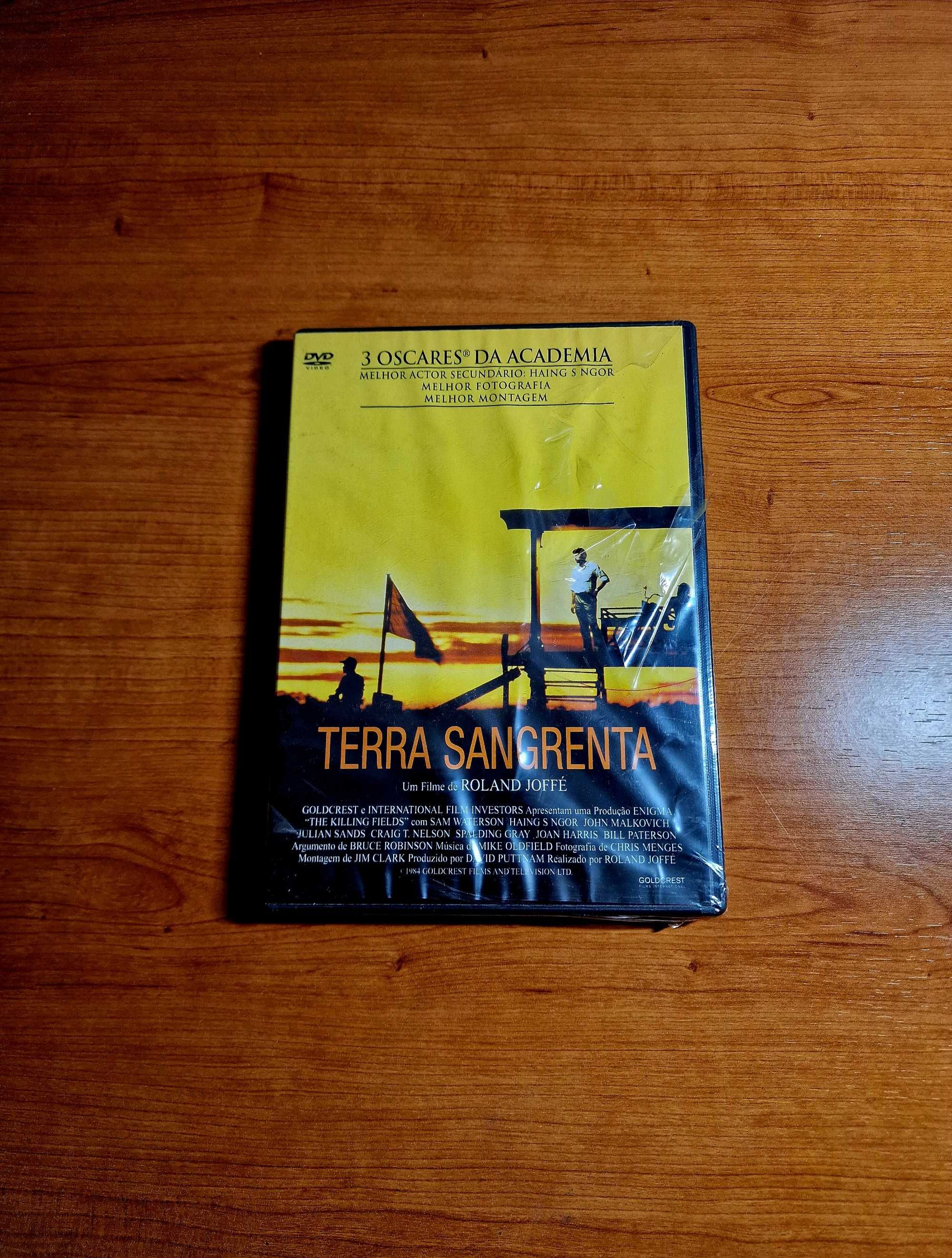 TERRA SANGRENTA (Roland Joffé) Sam Waterston/Haing S. Ngor NOVO/SELADO