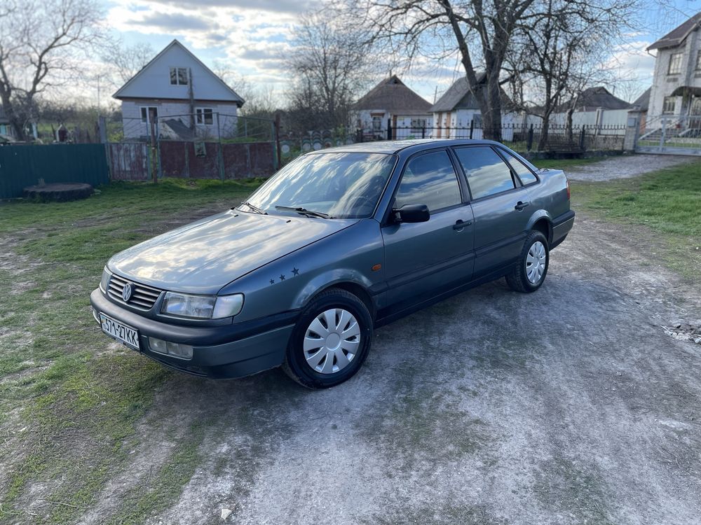 Volkswagen Passat B4 1.8 1995 р.в. в хорошому стані