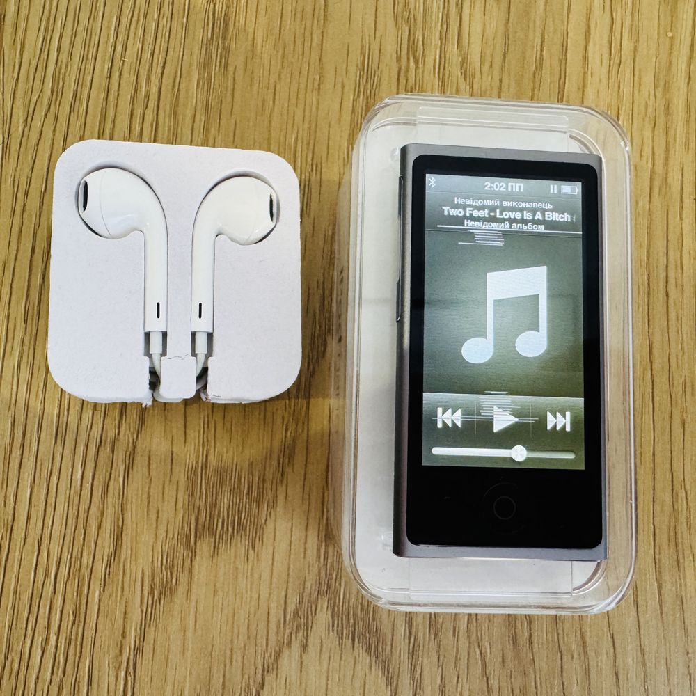 IPod Nano 7 Gen (є радіо) + навушники і чохол