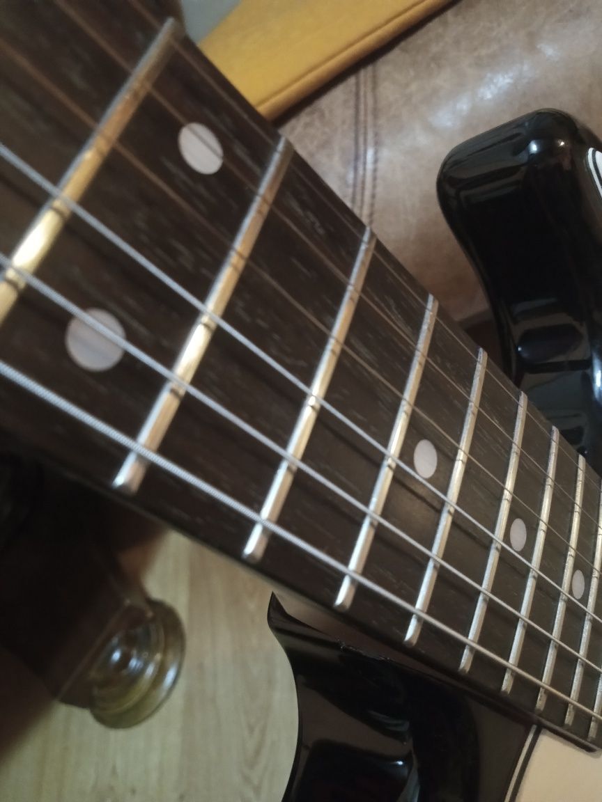 Gitara elektryczna STAGG Stratocaster