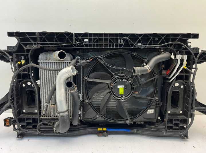 Hyundai Santa Fe 4 IV панель передня телевізор радіатор радіатори