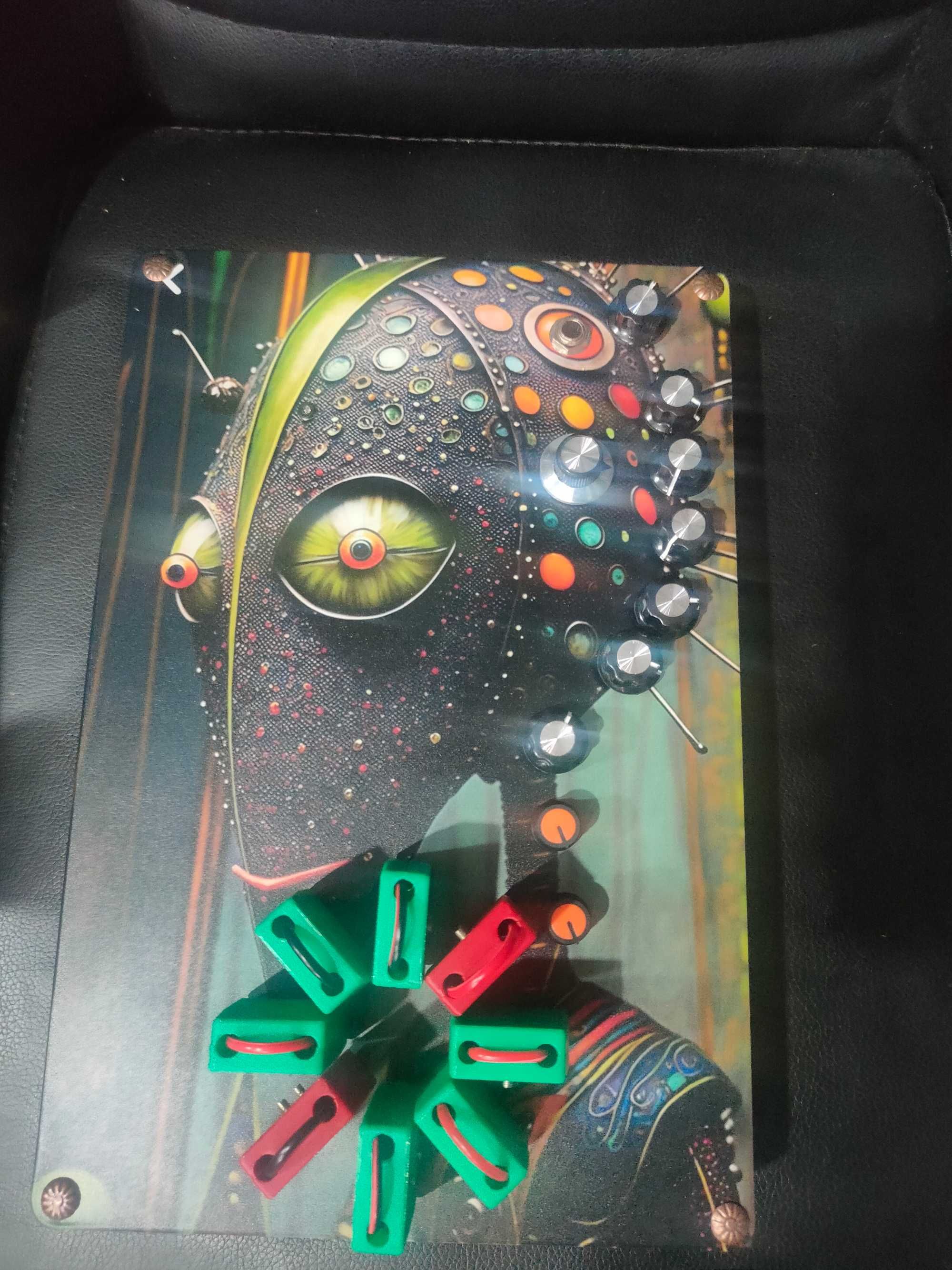 Dronesax synth oscylator syntezator diy reverb Buchla