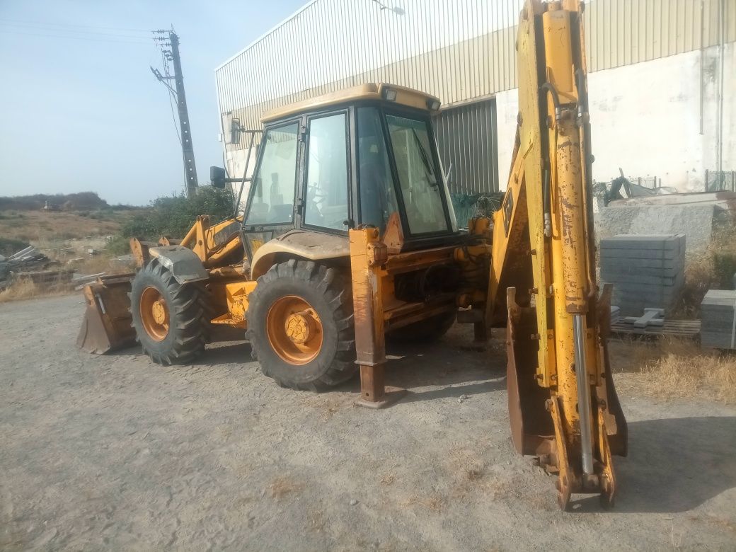 Retroescavadora JCB 4CX