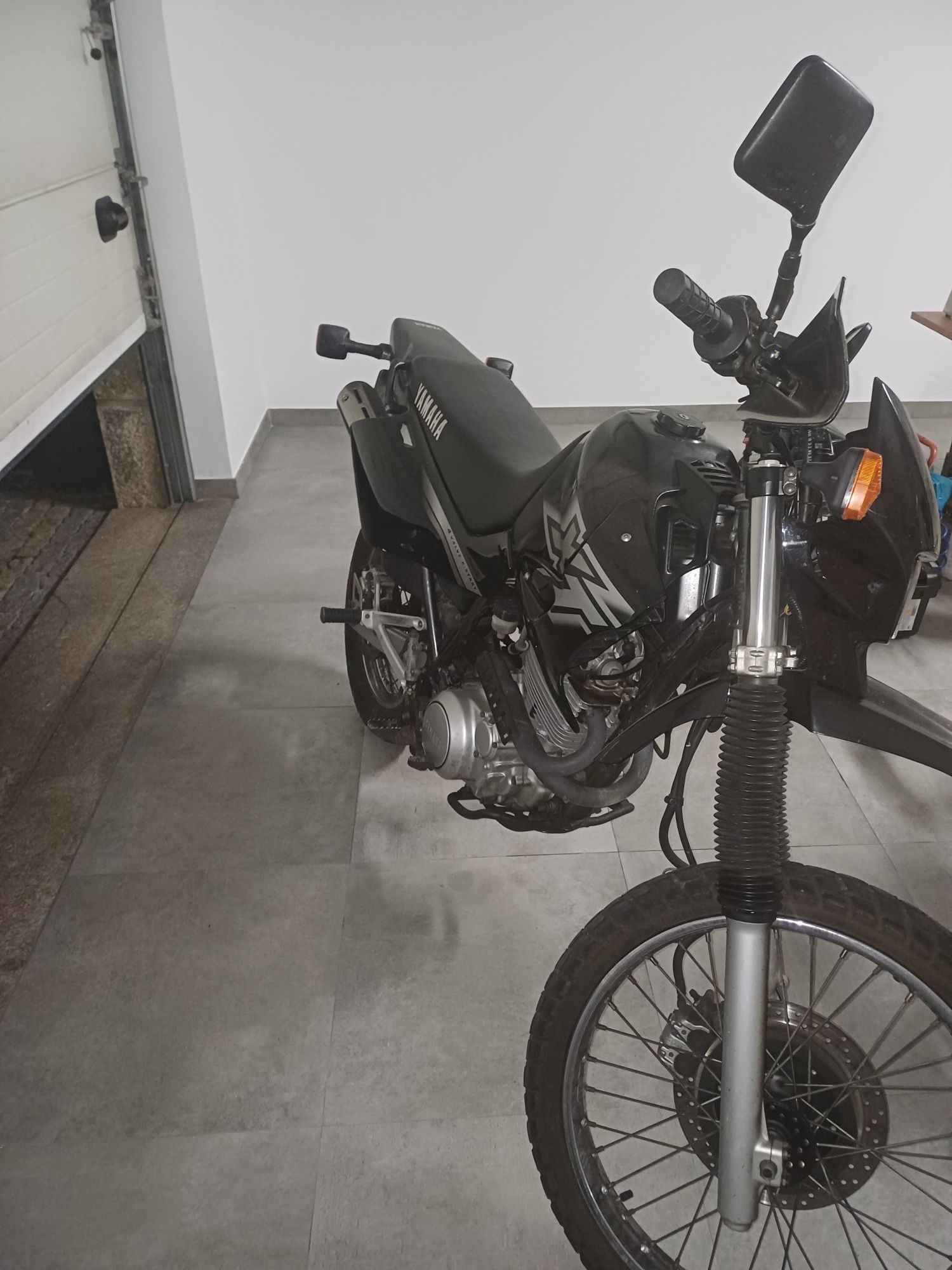 Yamaha XT 600  impecável