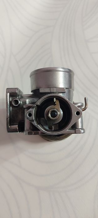 Дроссельная заслонка Тойота.  Оригинал  !