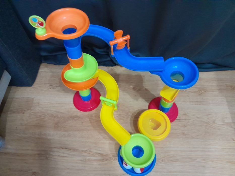 Zjeżdżalnia piłeczkowy pościg