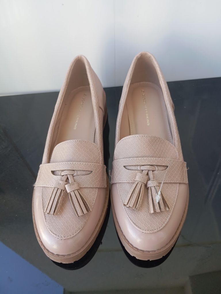 R. 38 Nowe Damskie buty Dorothy Perkins Loafers Bluch Litry beżowe cie