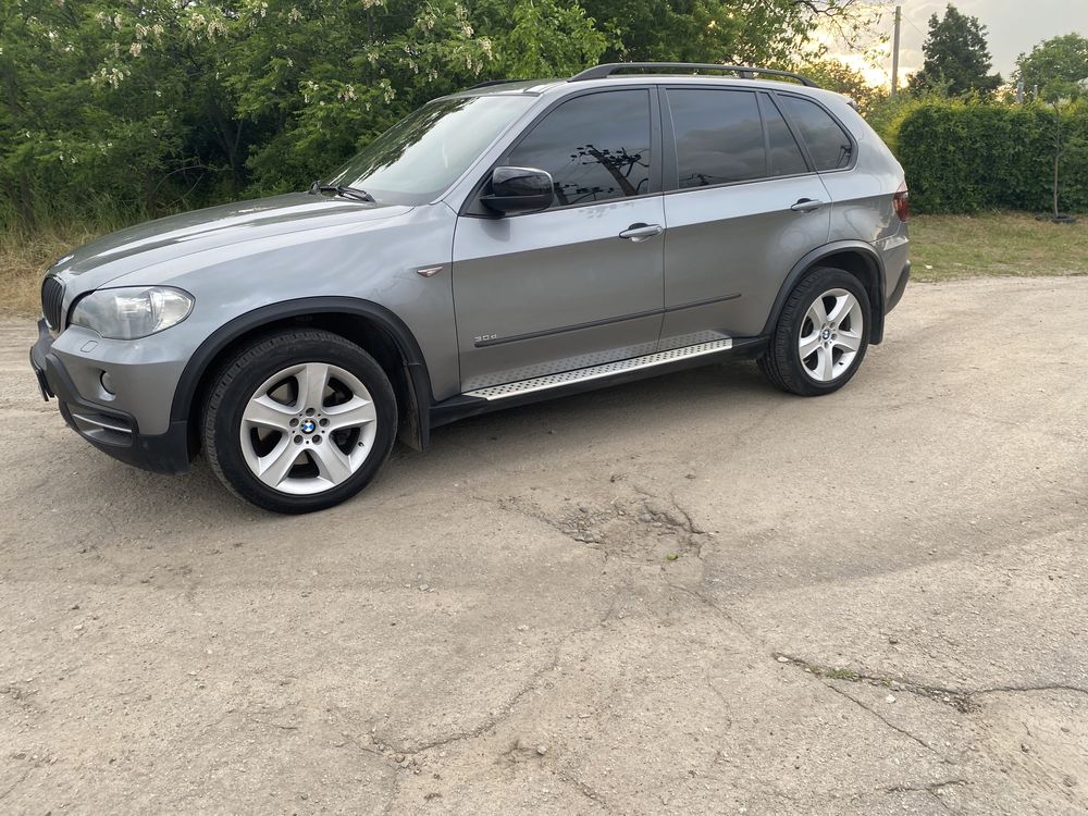 Продам BMW X5 E70